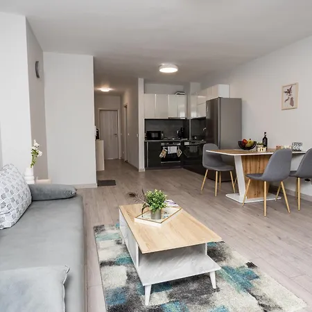 Private Parking Cozy 1br In Heart Of Oborishte