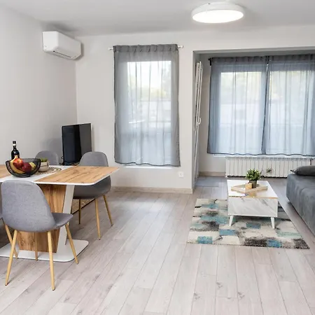 Apartament 2-стаен с безплатен паркинг на локация