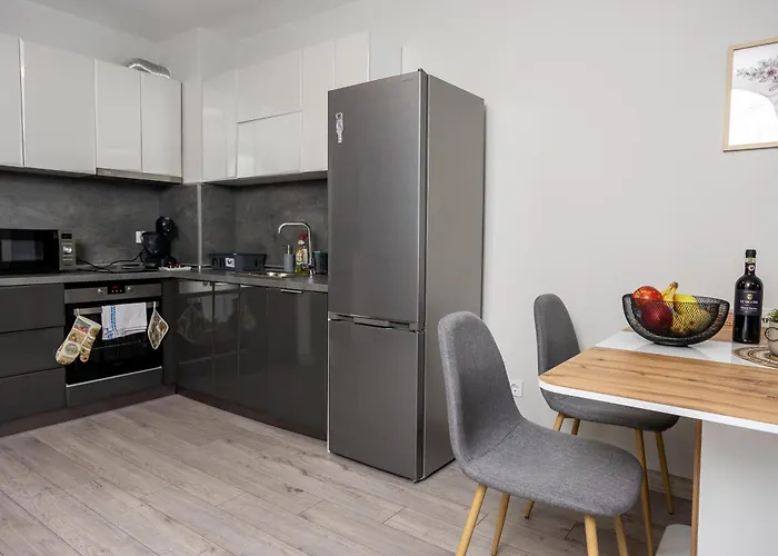 Cozy 1br In Heart Of Oborishte With Private Parking * Sófia