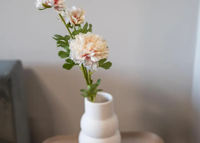 Cozy 1br In Heart Of Oborishte With Private Parking Apartamento *